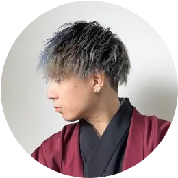 講師:UT